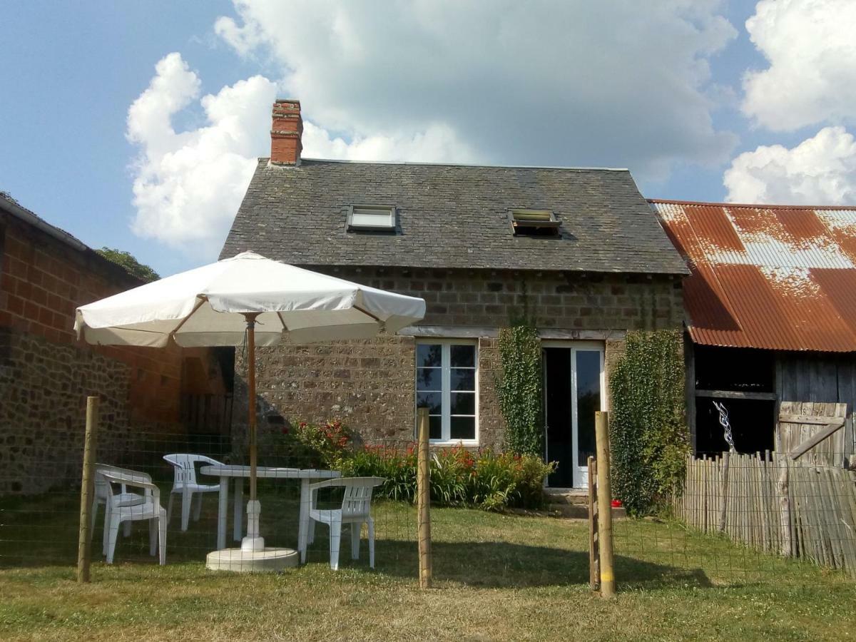 Le Domaine Villa Saint-Symphorien-des-Monts Dış mekan fotoğraf